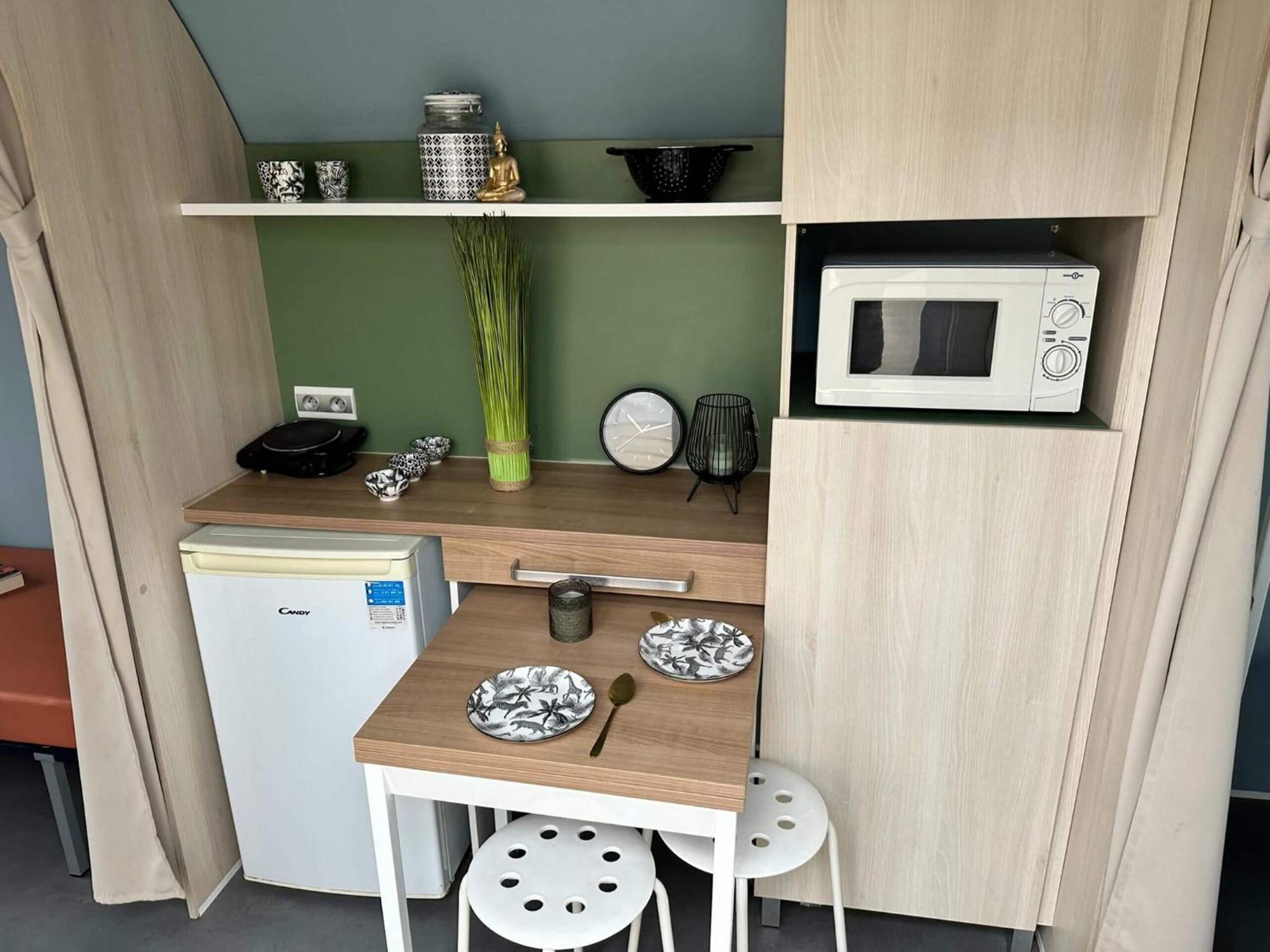 Camping Du Lion Bourg-Saint-Andéol Eksteriør bilde