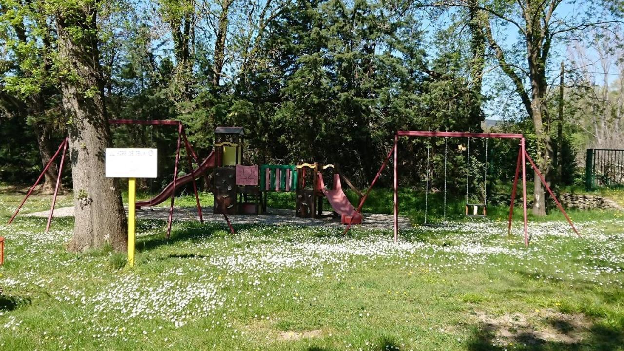 Camping Du Lion Bourg-Saint-Andéol Eksteriør bilde