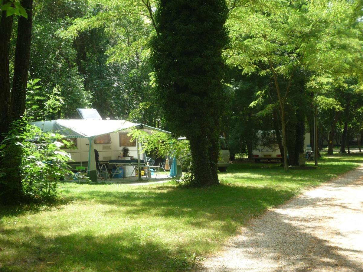 Camping Du Lion Bourg-Saint-Andéol Eksteriør bilde
